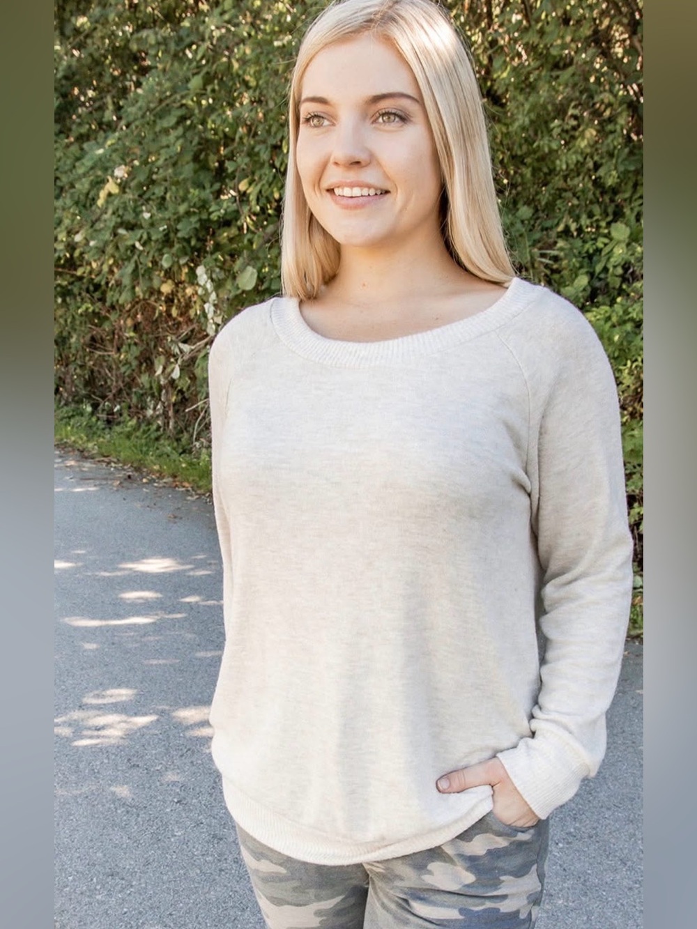 Feel the Breeze Top (NWT) Oatmeal, Size Small *fits more like a M/L
